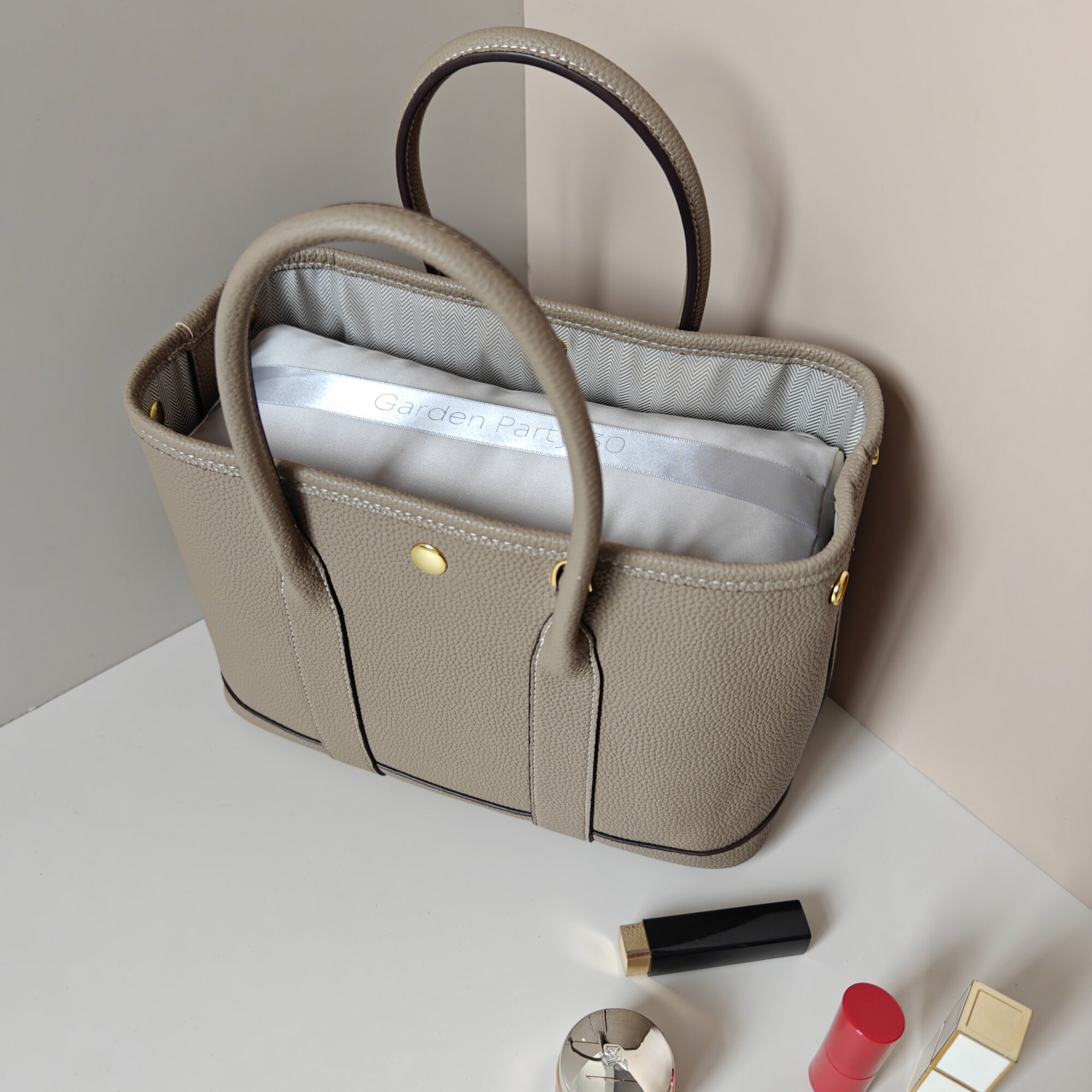 Passend für H Garden Party 30  – Handbags Bewertung und Preis